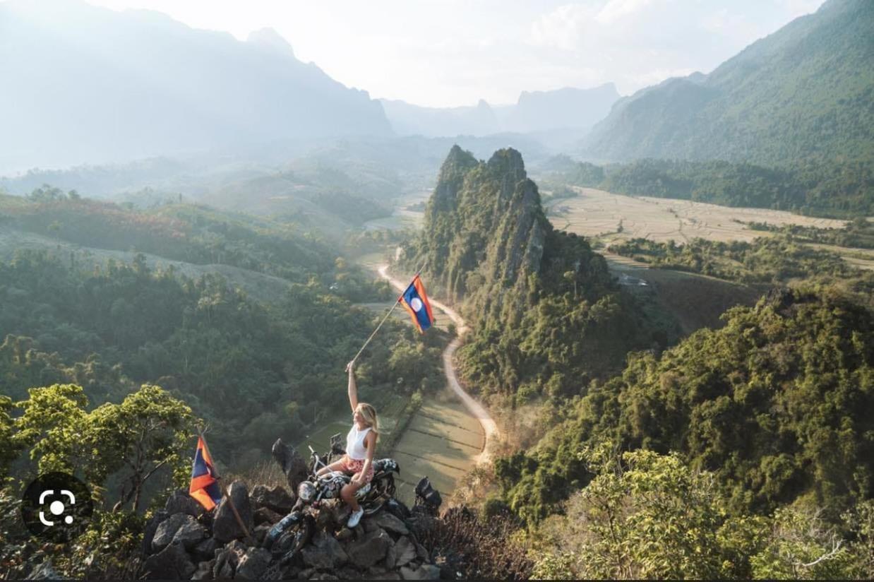 Vang Vieng Victory Hostel Buitenkant foto